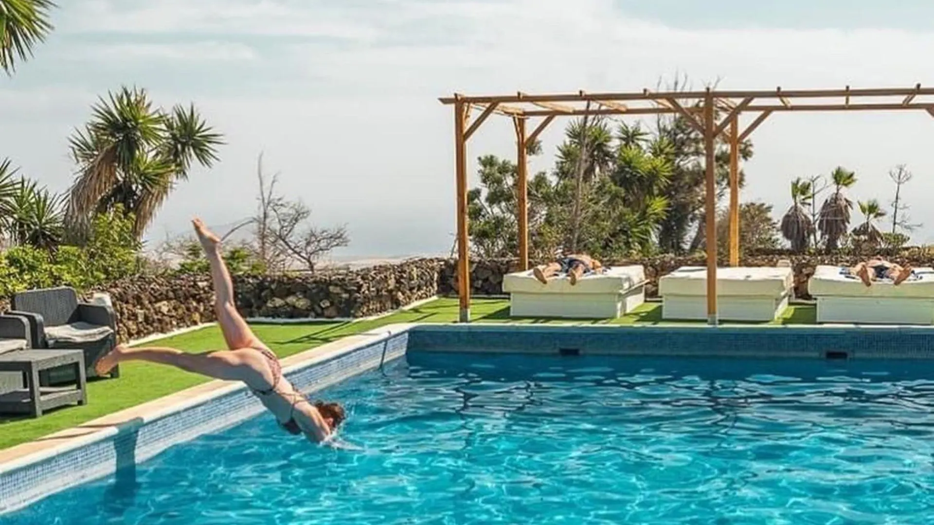 Finca Toredo Large Heated Pool,Hot Tub,Bar/Games Room,Gym,Cave, Free Wifi Atogo 0*,  Spain